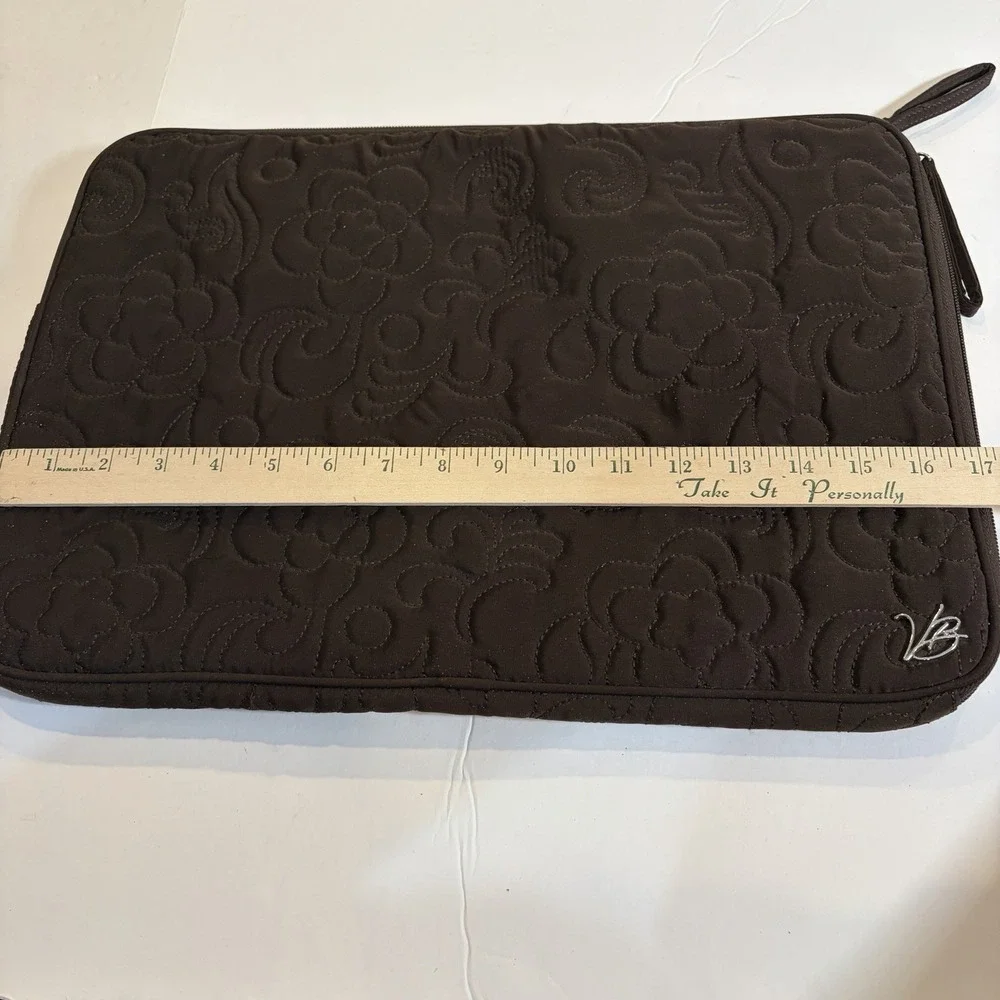 Vera Bradley Classic Quilted Padded Laptop Sleeve Case Brown 17